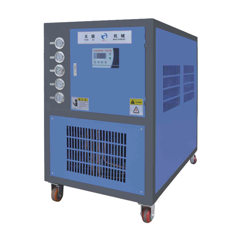 Water-cooled industrial chiller
